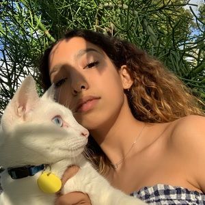 Meet your Posher, Sofia